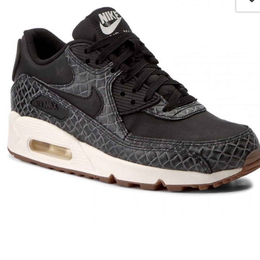 Used Women’s Nike Air Max 90